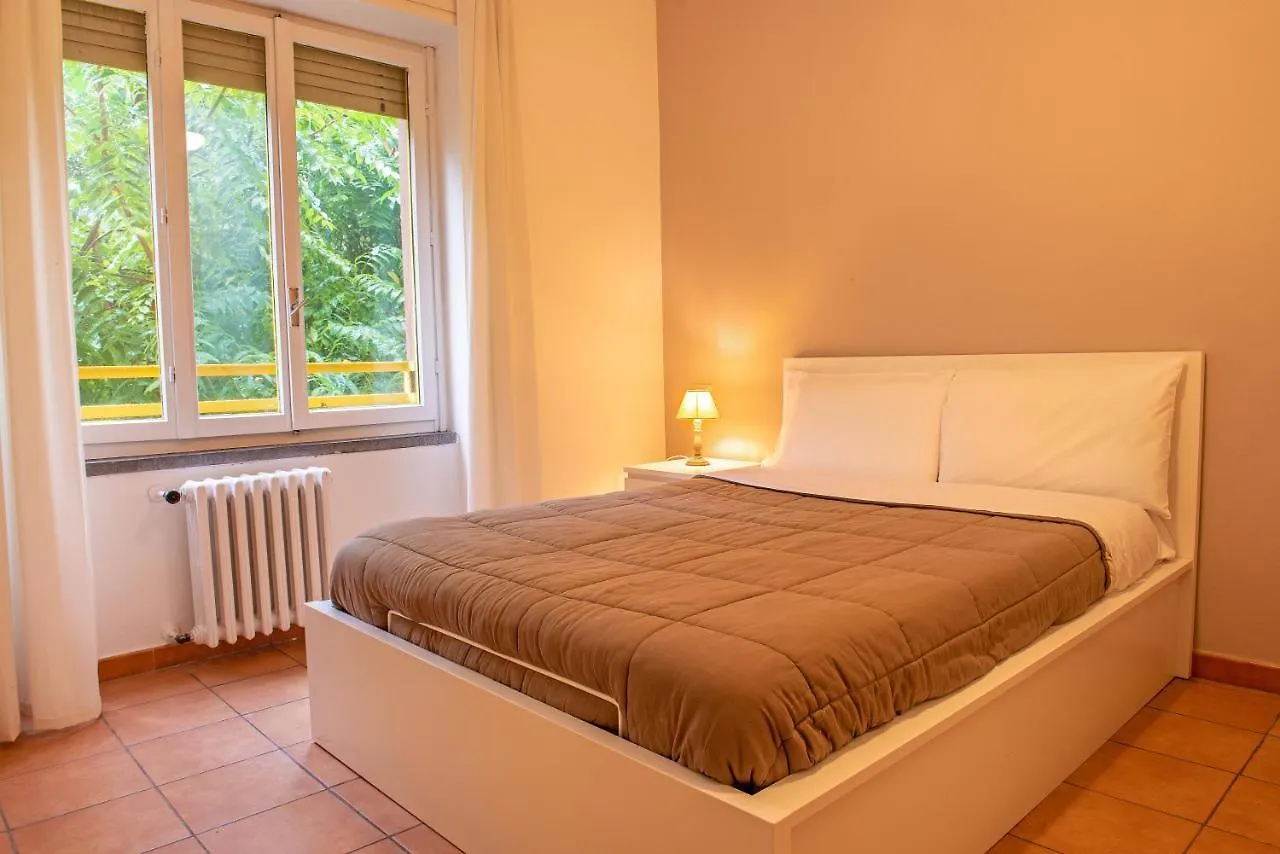 Apartment Via Serrati 21 Milan Italy